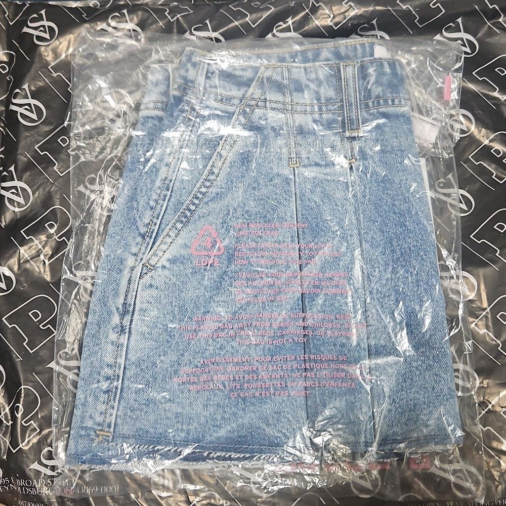 Denim by PINK Pleated Mini Skirt NEW MSRP $50 Bright Wash Denim Size SMALL - Picture 14 of 14